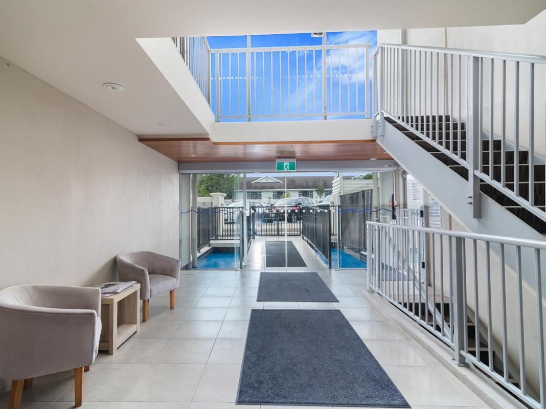 Relax On Roberts - Taupo Holiday Home エクステリア 写真