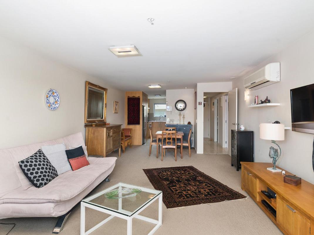 Relax On Roberts - Taupo Holiday Home エクステリア 写真